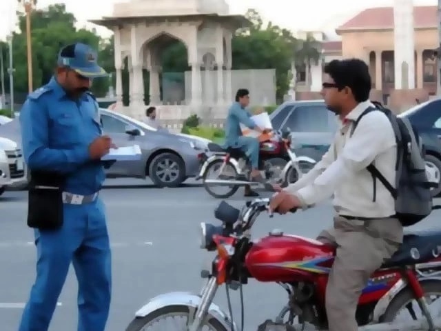 Govteasespenaltiesundernewtrafficlaw