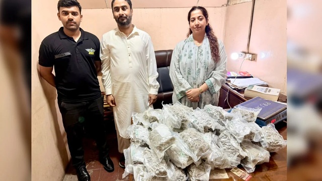 Customs drug smuggling bid
