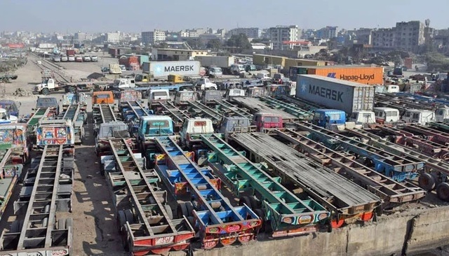 Goods transporters begin indefinite strike over fuel prices