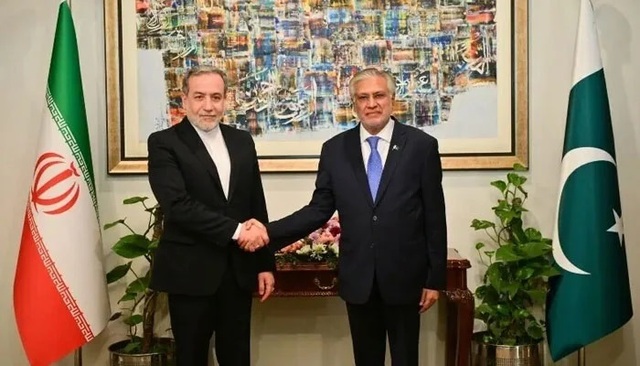 Ishaq Dar conversation with Iranian Foreign Minister